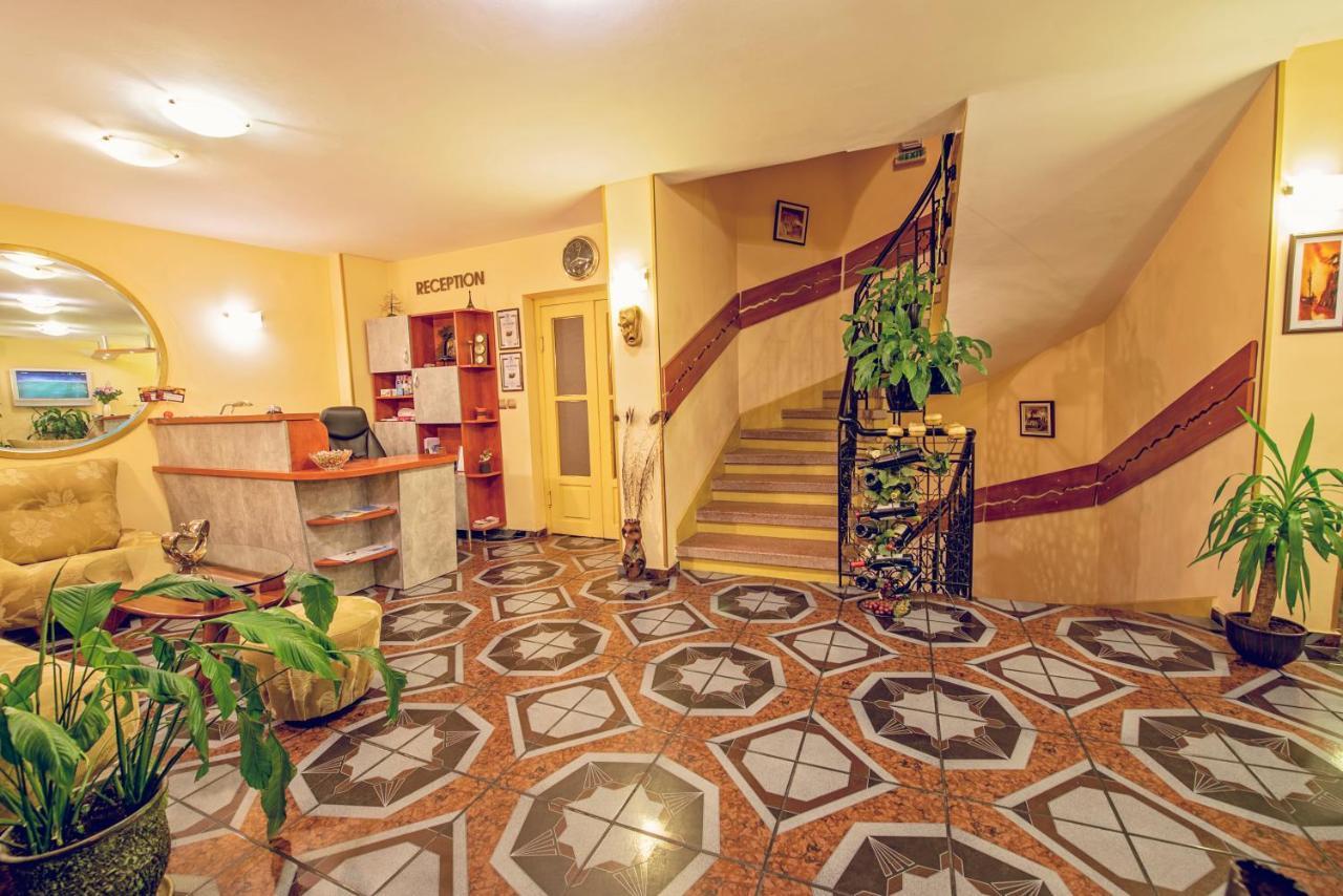 Hotel Color Varna Exterior foto