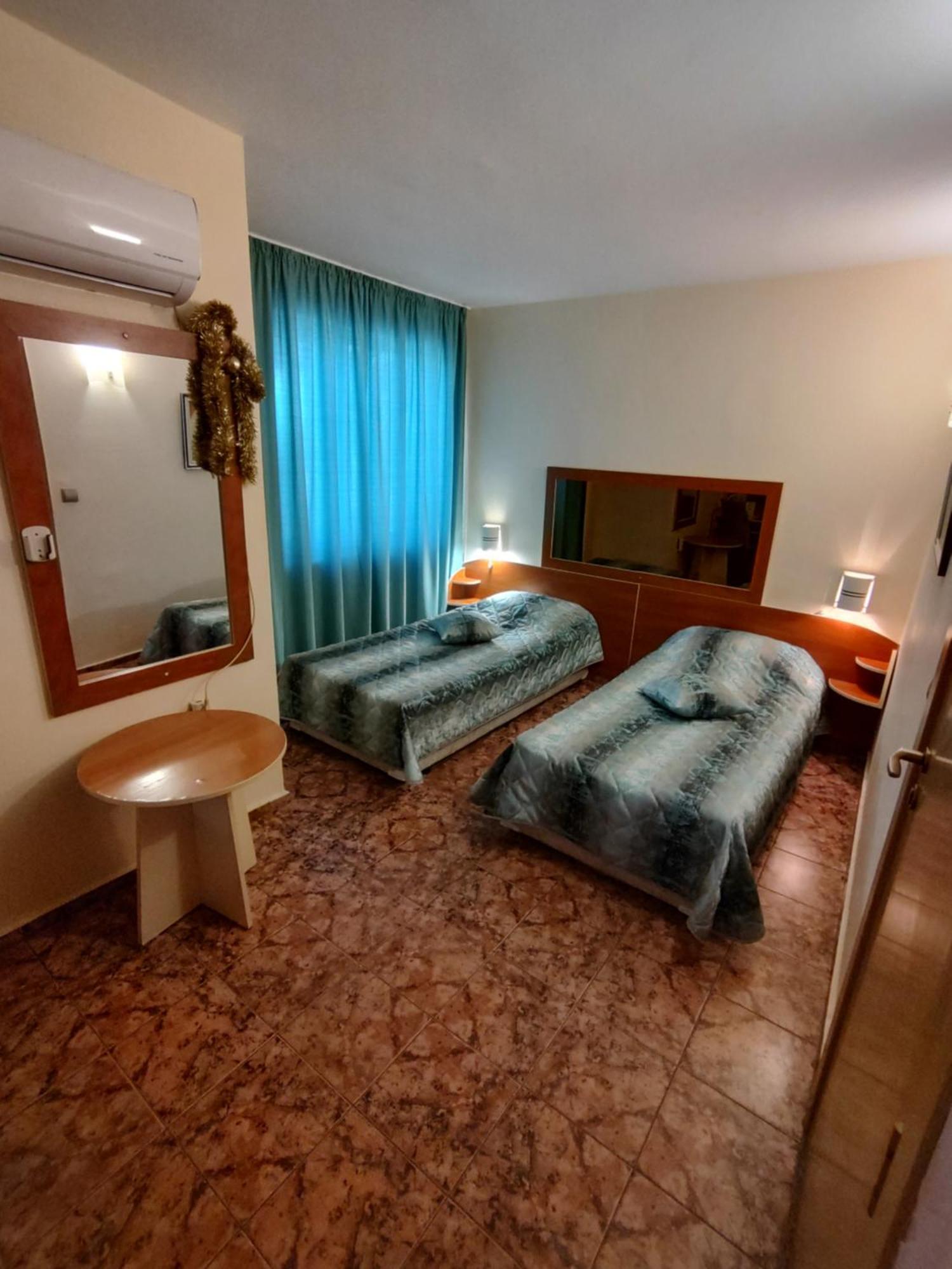 Hotel Color Varna Quarto foto
