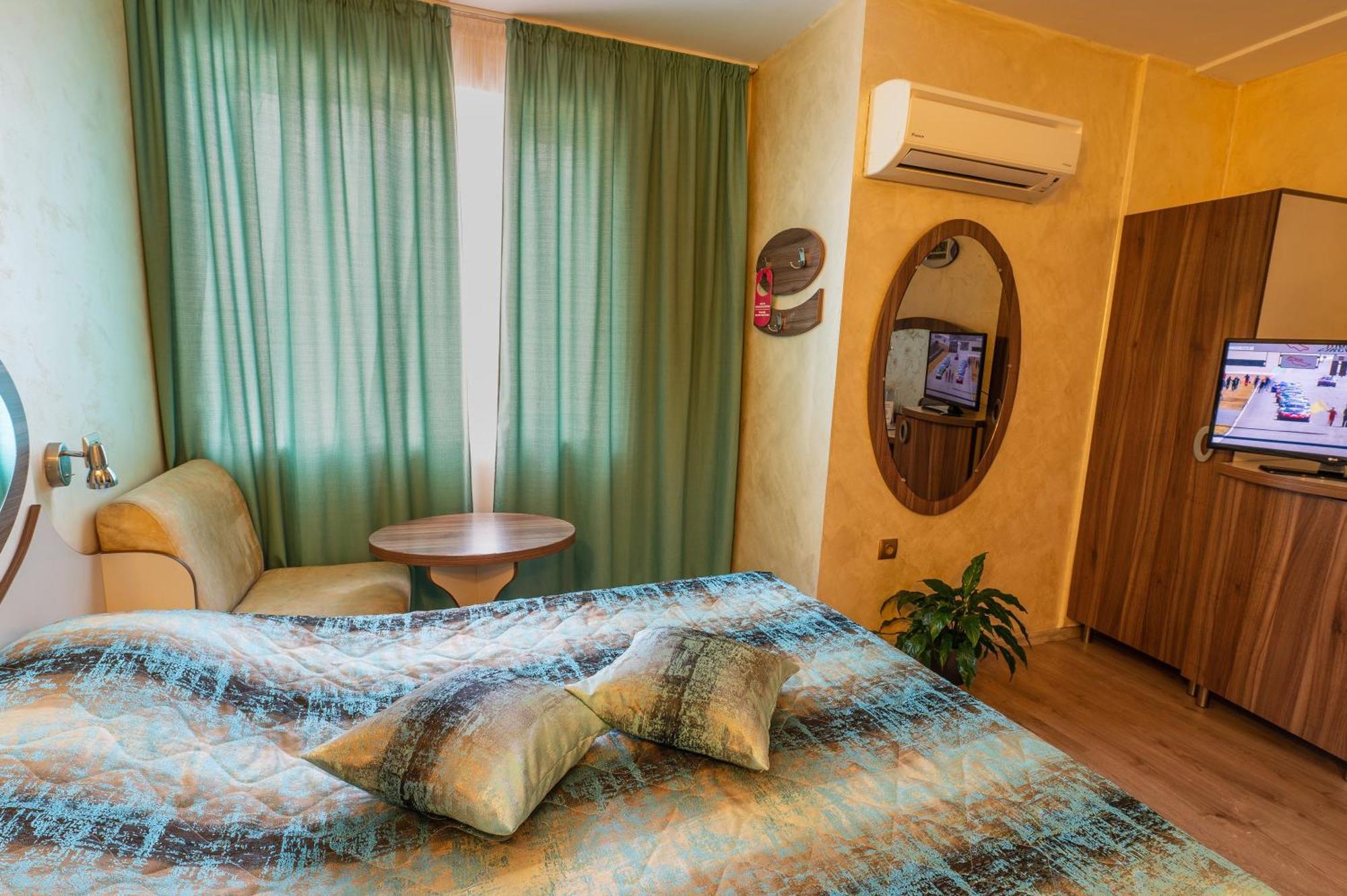 Hotel Color Varna Exterior foto